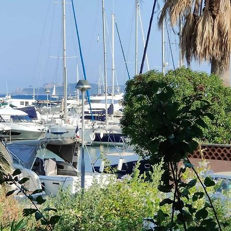 Suites Jm - Le Temps D'Une Escale Hyeres Luaran gambar